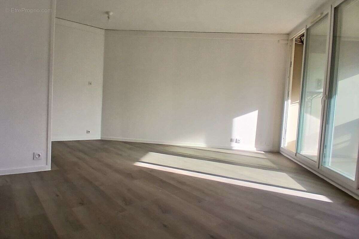 Appartement à MARSEILLE-9E