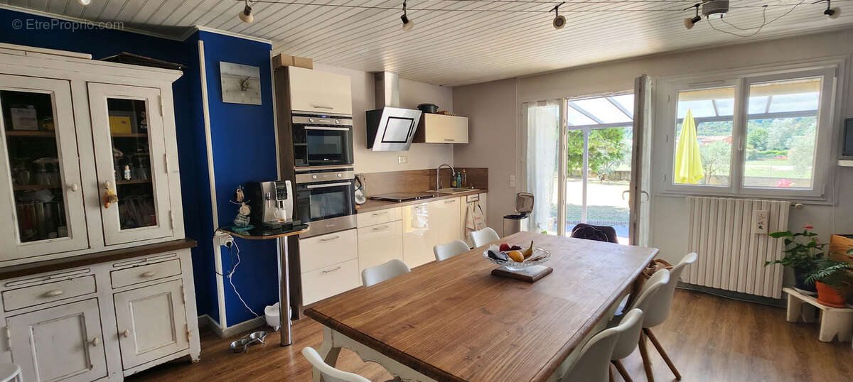 Maison à MALIJAI