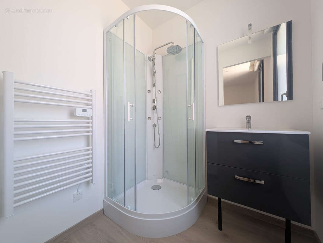 Maison de village entièrement rénovée à ORNAISONS - photo 10