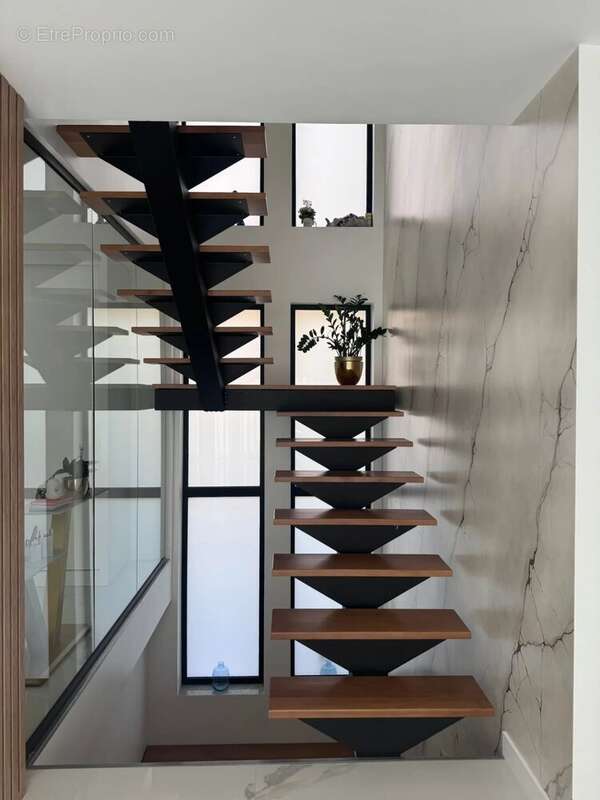 Maison à LA FRETTE-SUR-SEINE