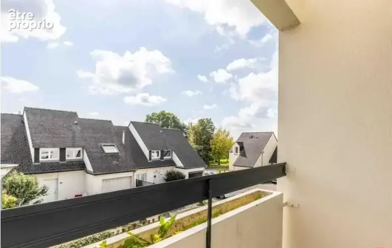 Sous offre d'achat ! Appartement T4 duplex d'env. 83 m² avec terrasse garage cave - photo 9