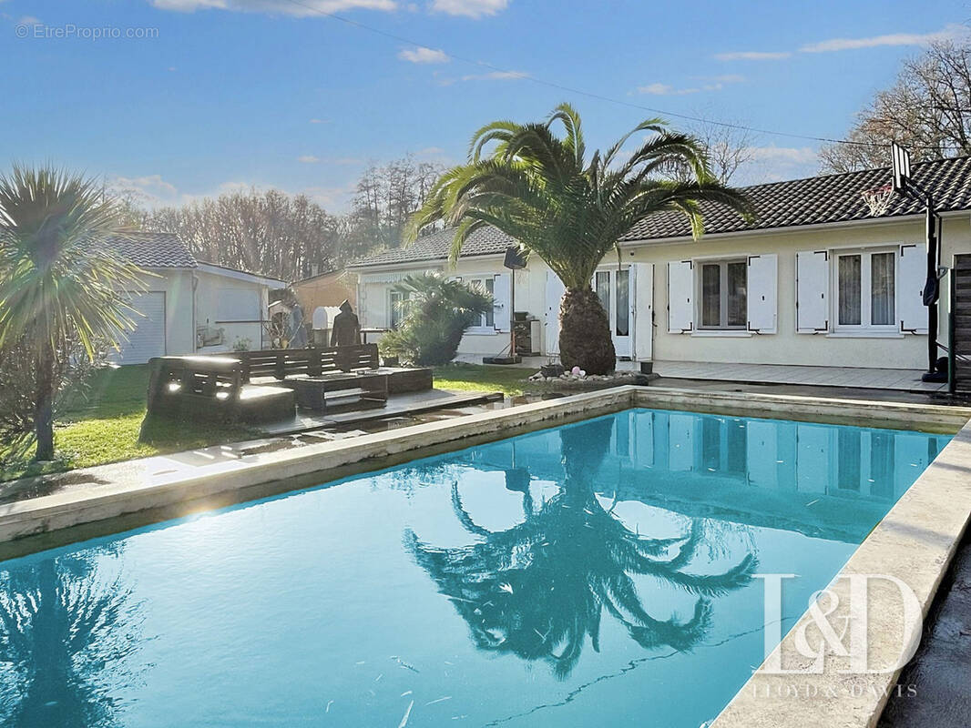 Maison à SAINT-CIERS-DE-CANESSE