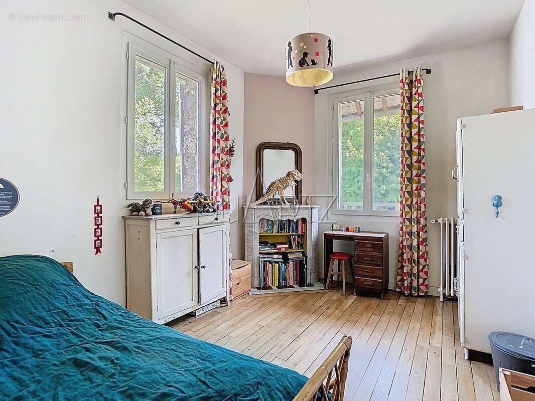 Maison à LA CELLE-SAINT-CLOUD