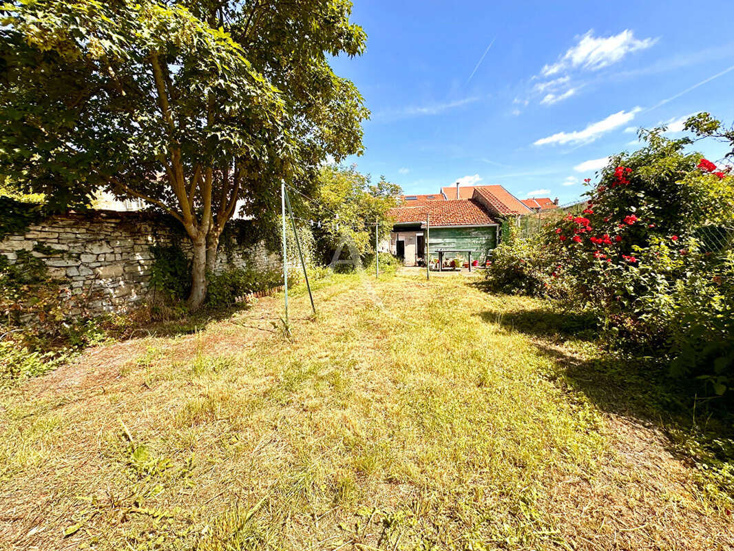 Maison à ROSIERES-AUX-SALINES