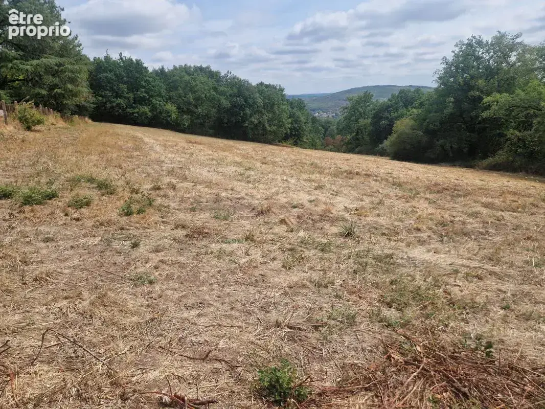 Terrain à LISSAC-SUR-COUZE