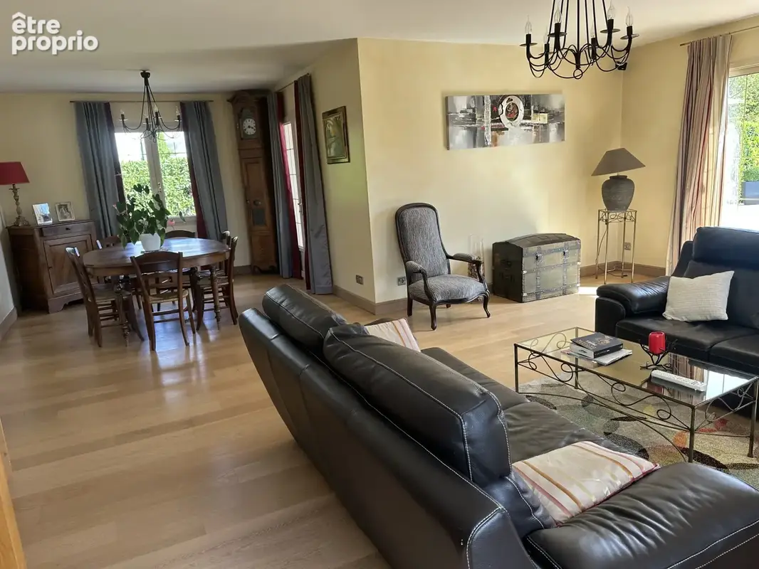 Exclusivité à 9km de Cognac, maison de 177m2,5 chambres et piscine chauffée. - photo 8