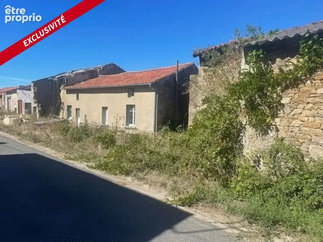 Ensemble immobilier a renover – maison, granges et 8 520 m² de terrain- 87210 le dorat - photo 3