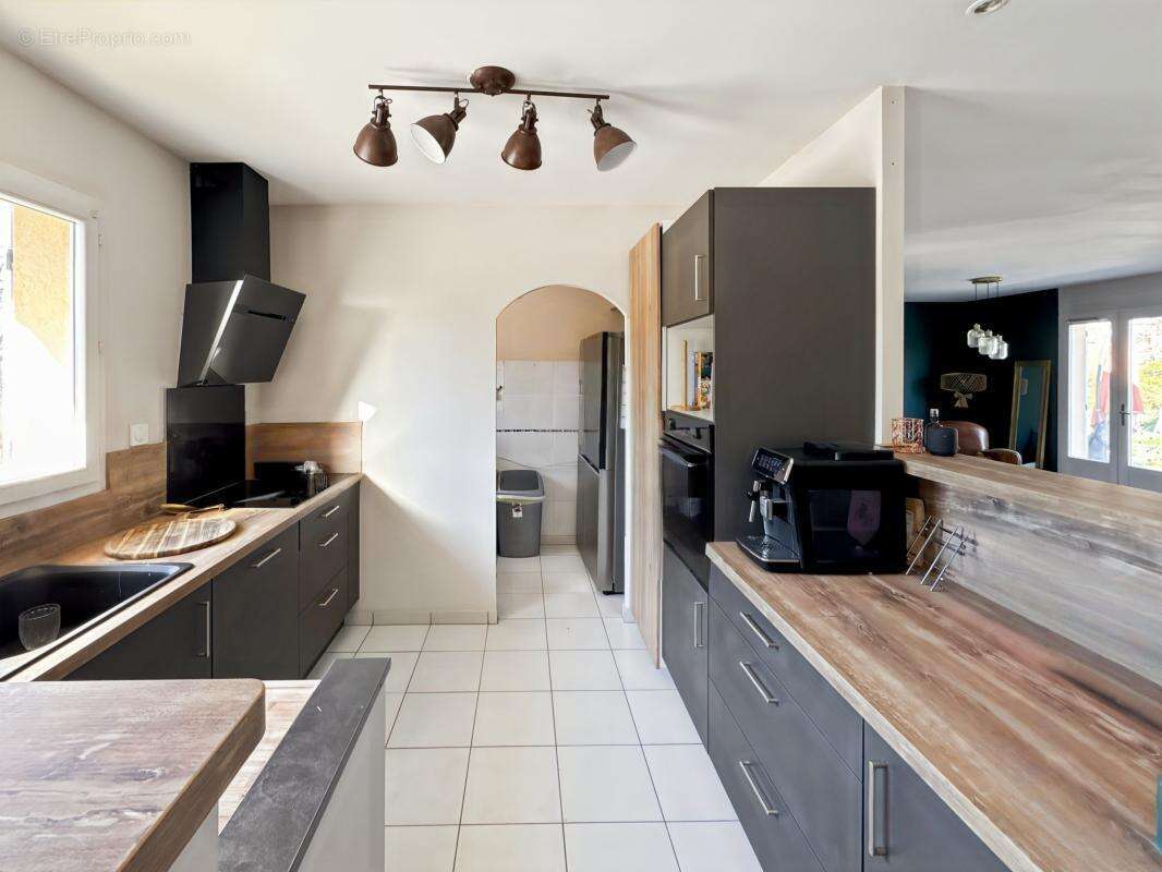 Maison à SAINT-ASTIER