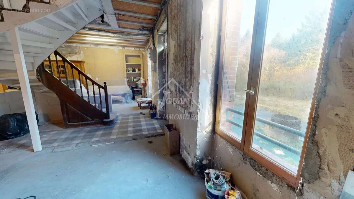 Maison à SAINT-ELOY-LES-MINES