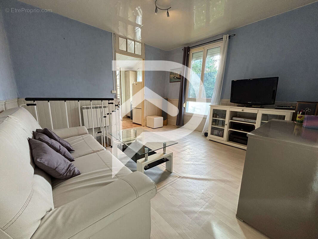 Maison à LIMEIL-BREVANNES