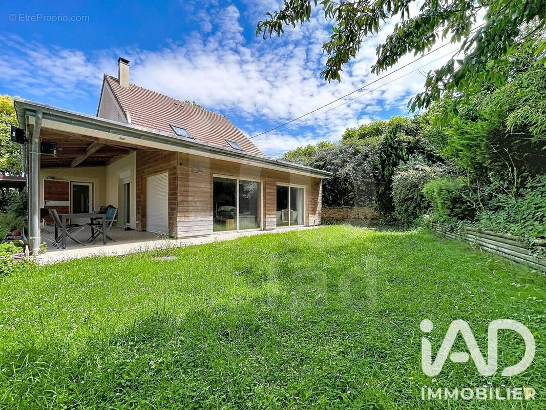 Photo 1 - Maison à OZOUER-LE-VOULGIS