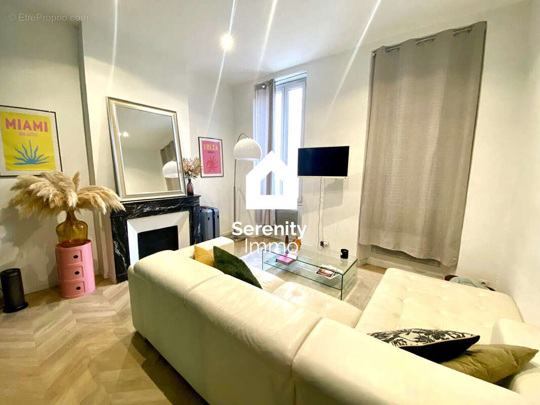 Appartement à MARSEILLE-6E