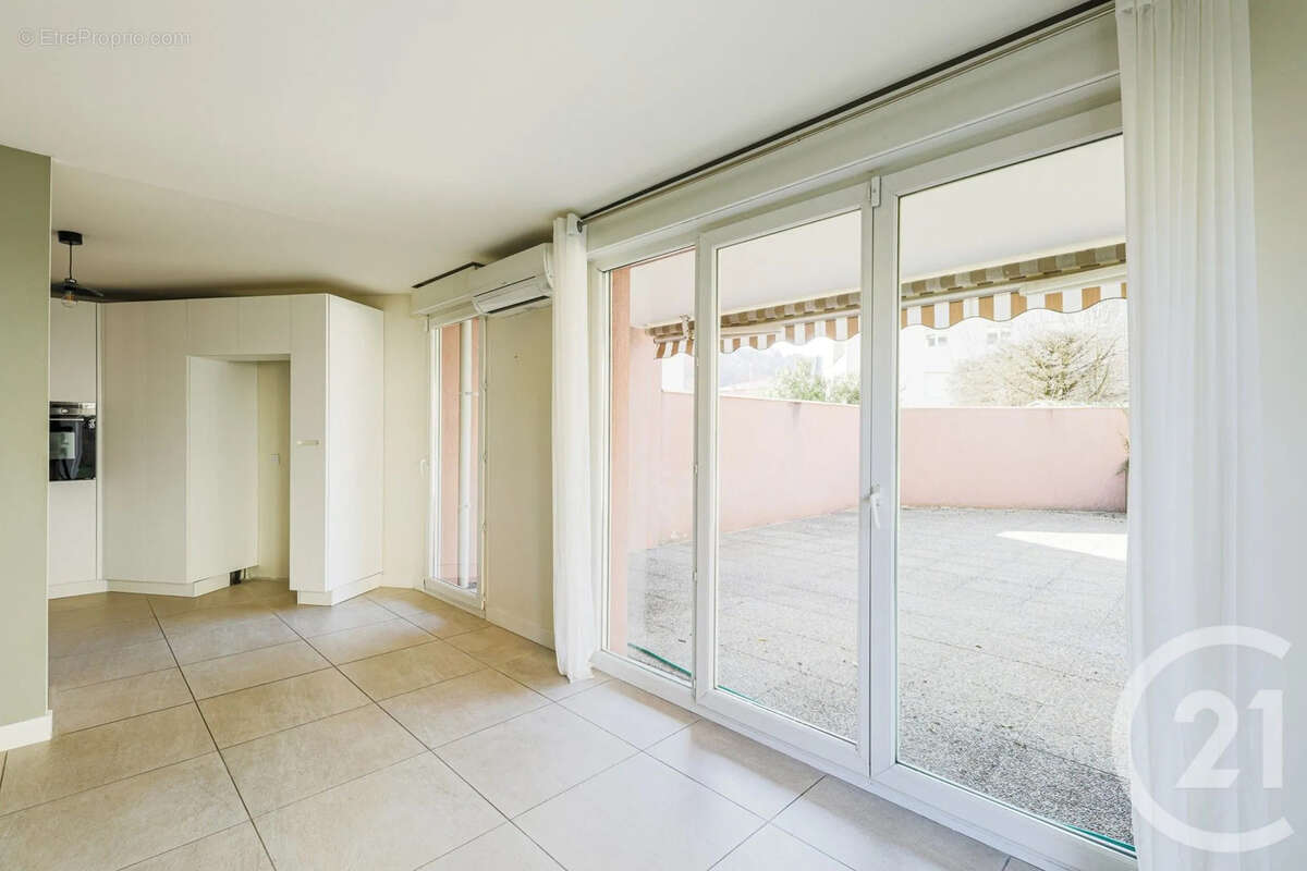 Appartement à ECHIROLLES