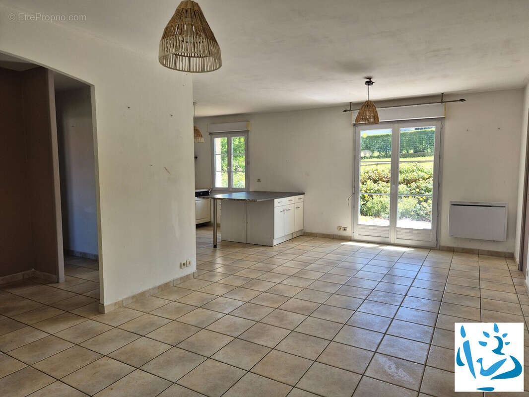 Maison 81 m² à Mortagne-Au-Perche  - photo 3