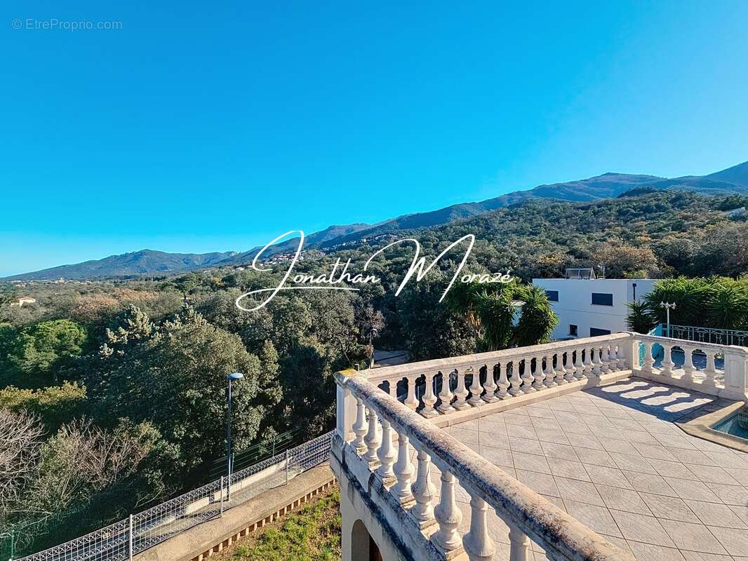 Maison à VILLELONGUE-DELS-MONTS