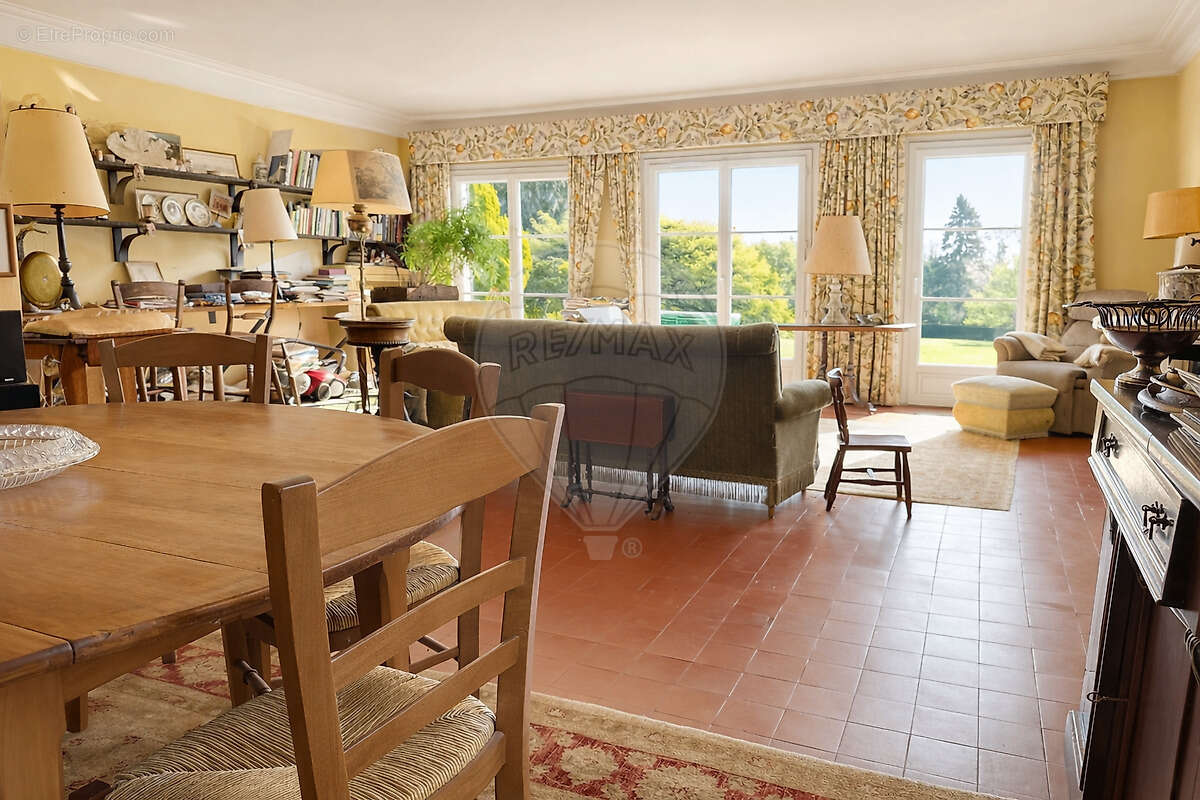 Maison à CHANTILLY