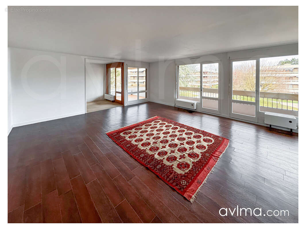 Appartement à NOISY-LE-ROI