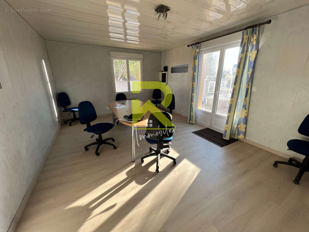 Commerce à MARSEILLAN