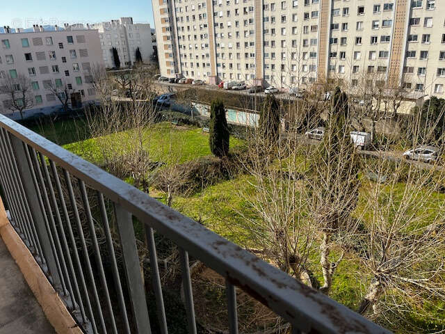 Appartement à MARSEILLE-9E