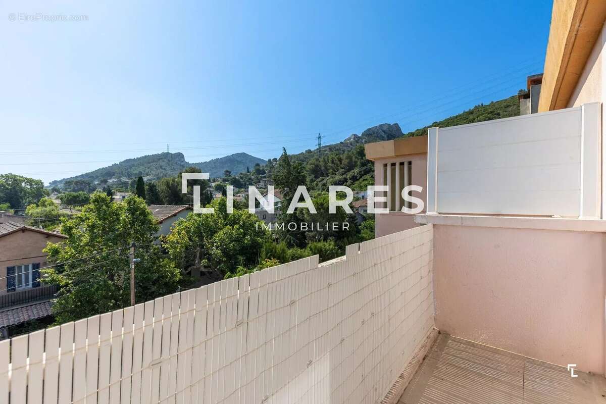 Appartement à MARSEILLE-11E