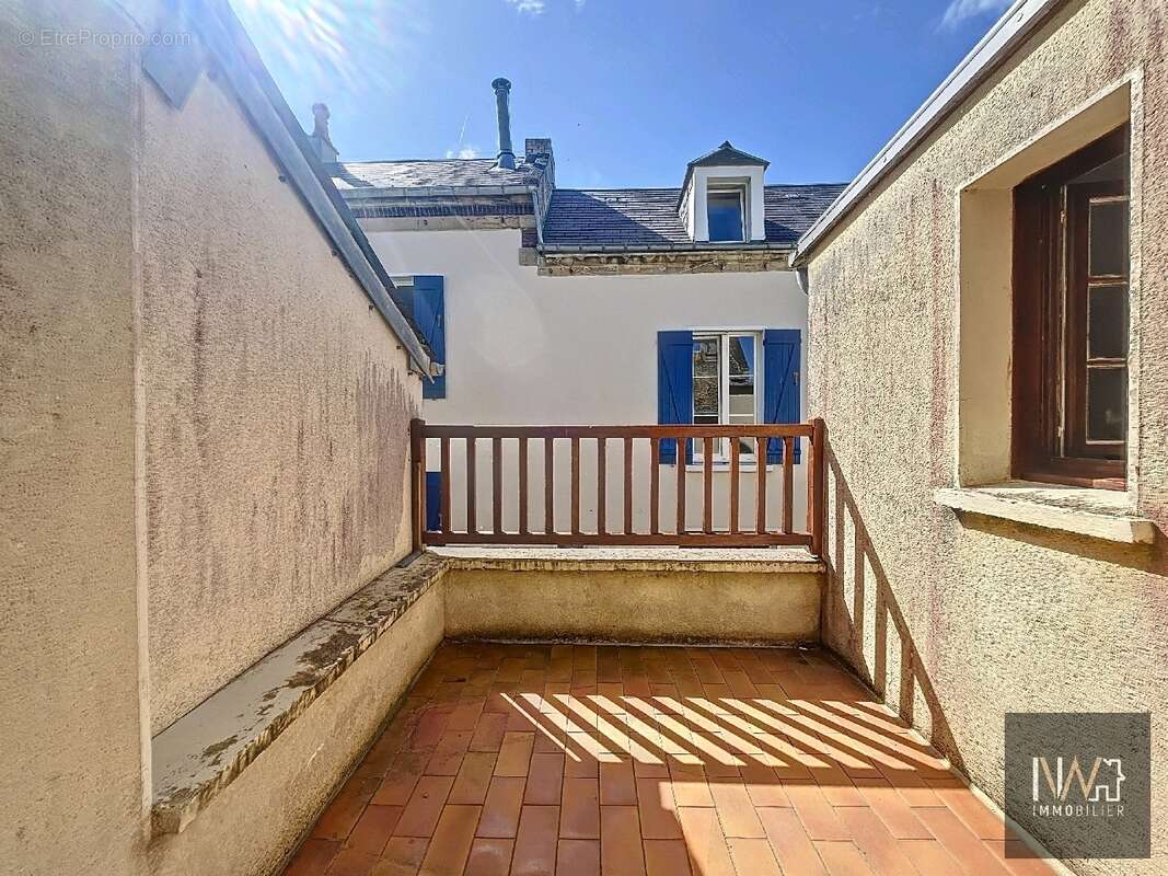 Maison à PORT-EN-BESSIN-HUPPAIN