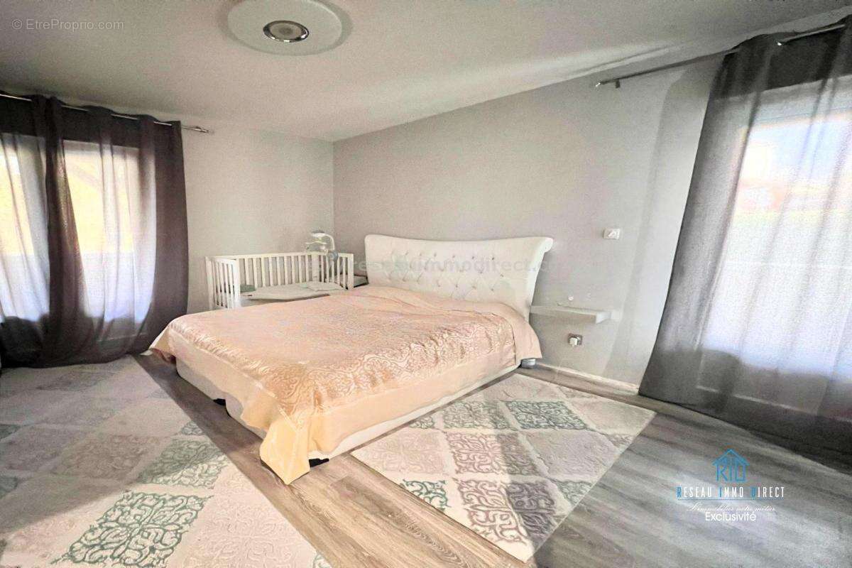 Maison à SAINT-JEAN-DE-MOIRANS