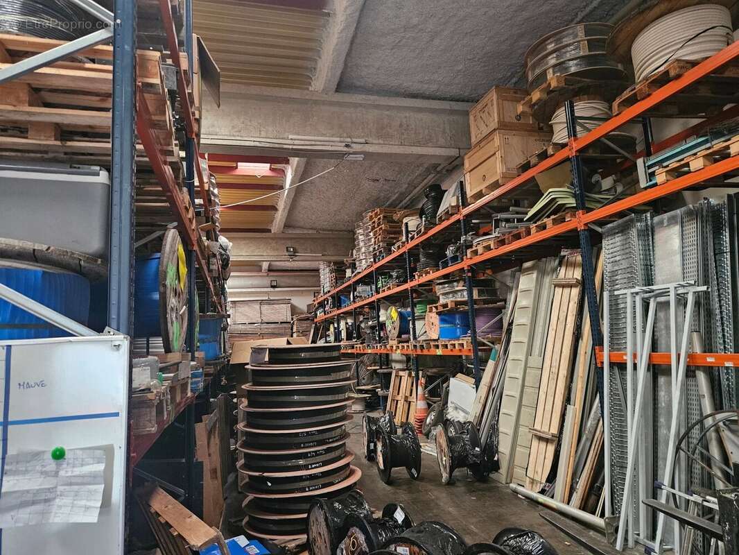 Commerce à COURCOURONNES