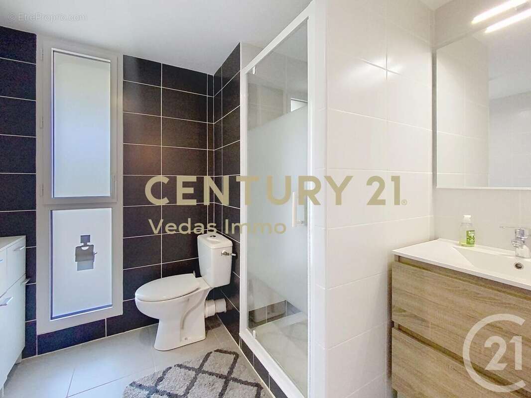 Appartement à SAINT-JEAN-DE-VEDAS