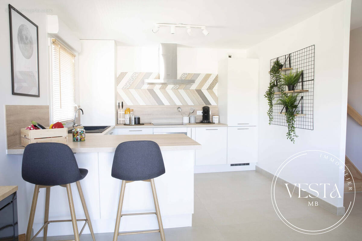 Appartement à MAGNY-SUR-TILLE