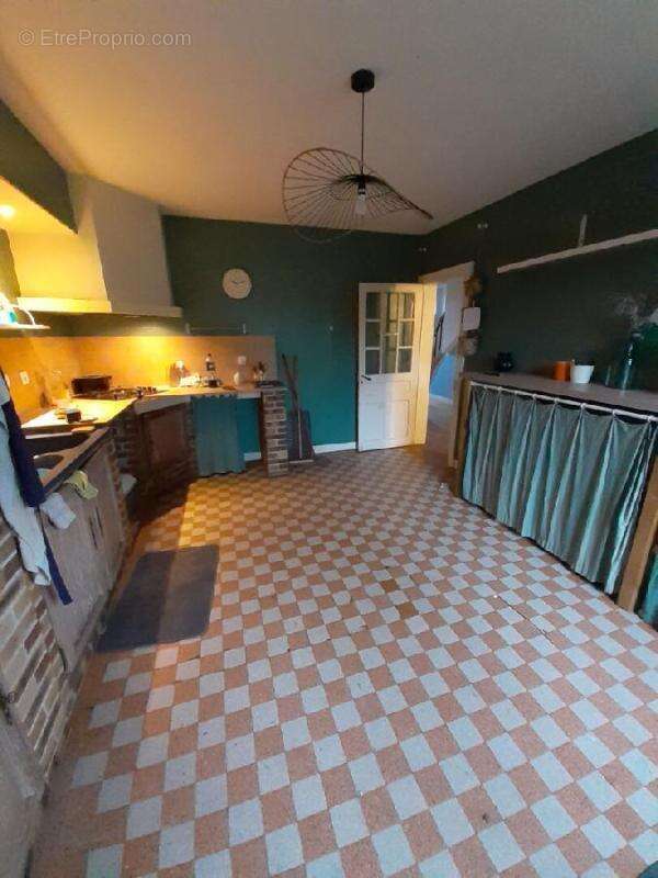 Maison 130 m² à Saint-Yrieix-La-Perche  - photo 3