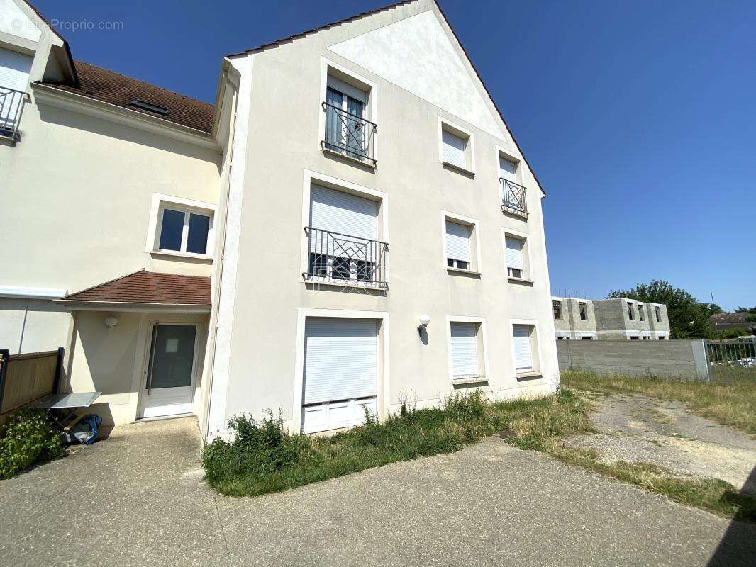 Appartement à ROSNY-SUR-SEINE