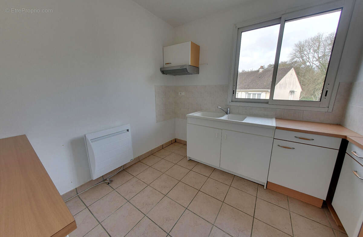 Appartement à EPERNON