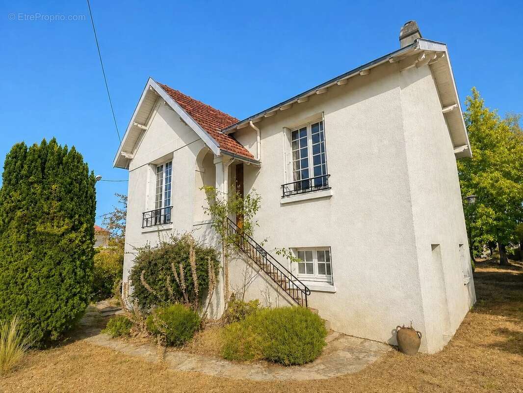 Maison à SAINT-SEBASTIEN-SUR-LOIRE