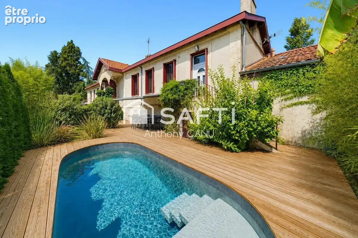 Photo 1 - Maison à BLANQUEFORT