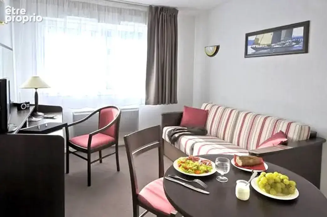 INVESTISSEMENT LOCATIF  Le Port-Marly  Résidence d'Affaires Serena - 6,06% de rentabilité - photo 3