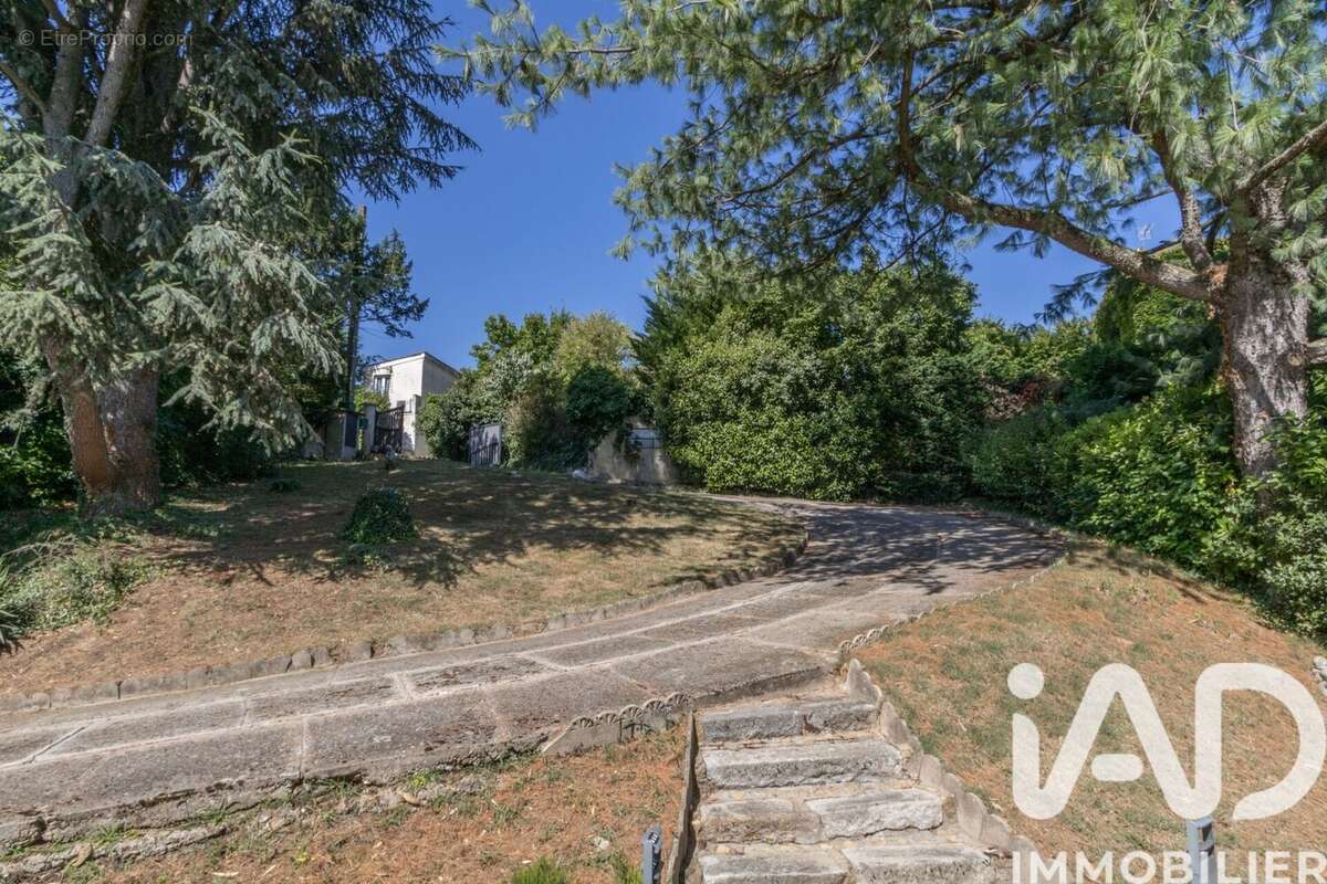 Photo 4 - Maison à CHARBONNIERES-LES-BAINS