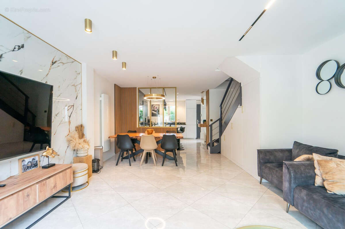 Maison à MAISONS-ALFORT