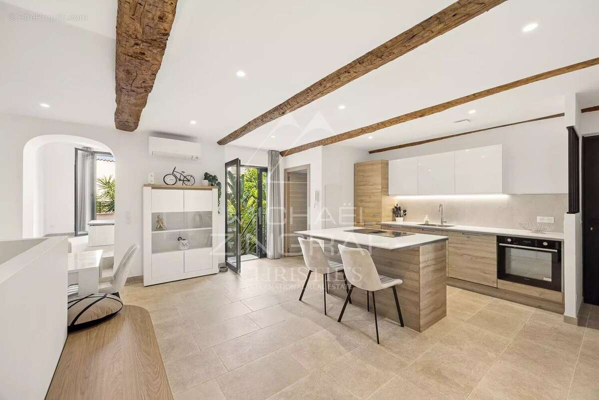 Duplex de charme au cœur du Vieil Antibes - photo 3