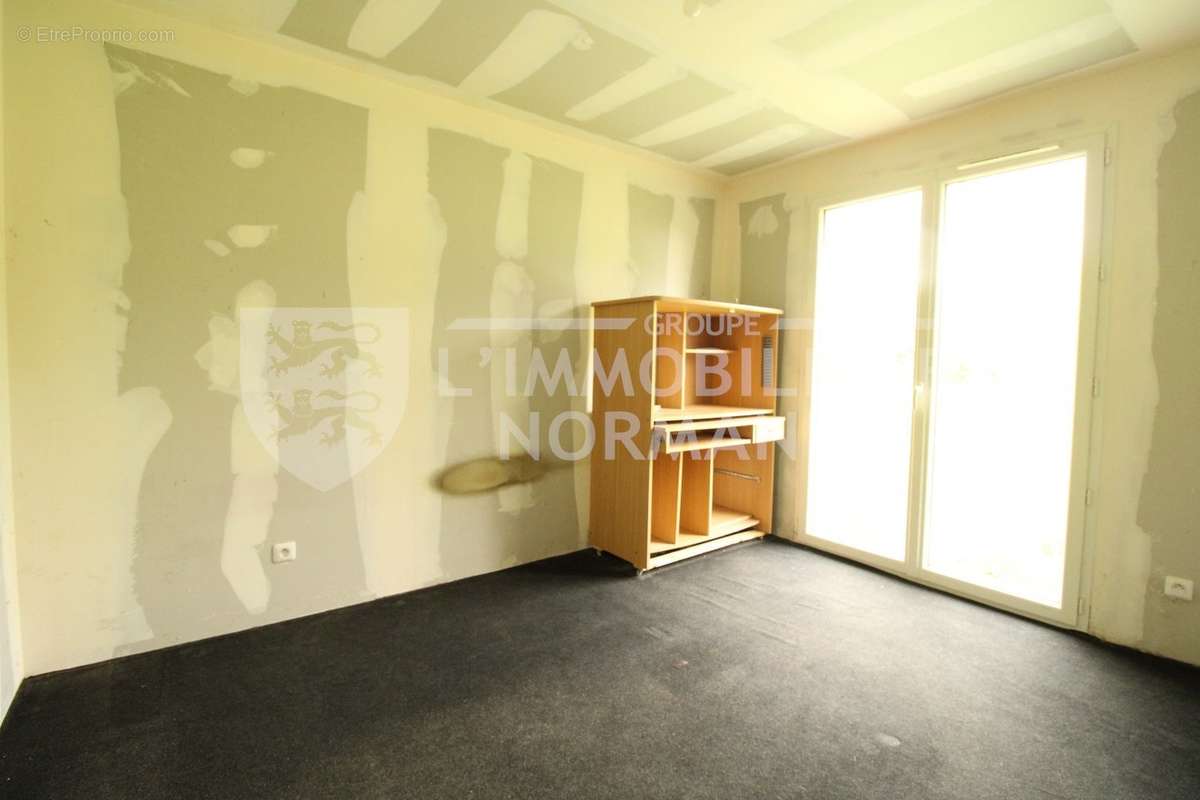 Maison à BONNIERES-SUR-SEINE