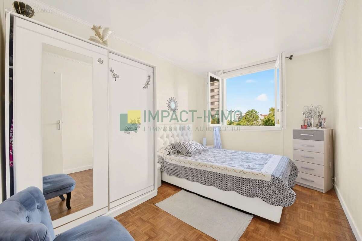 Appartement à CLICHY