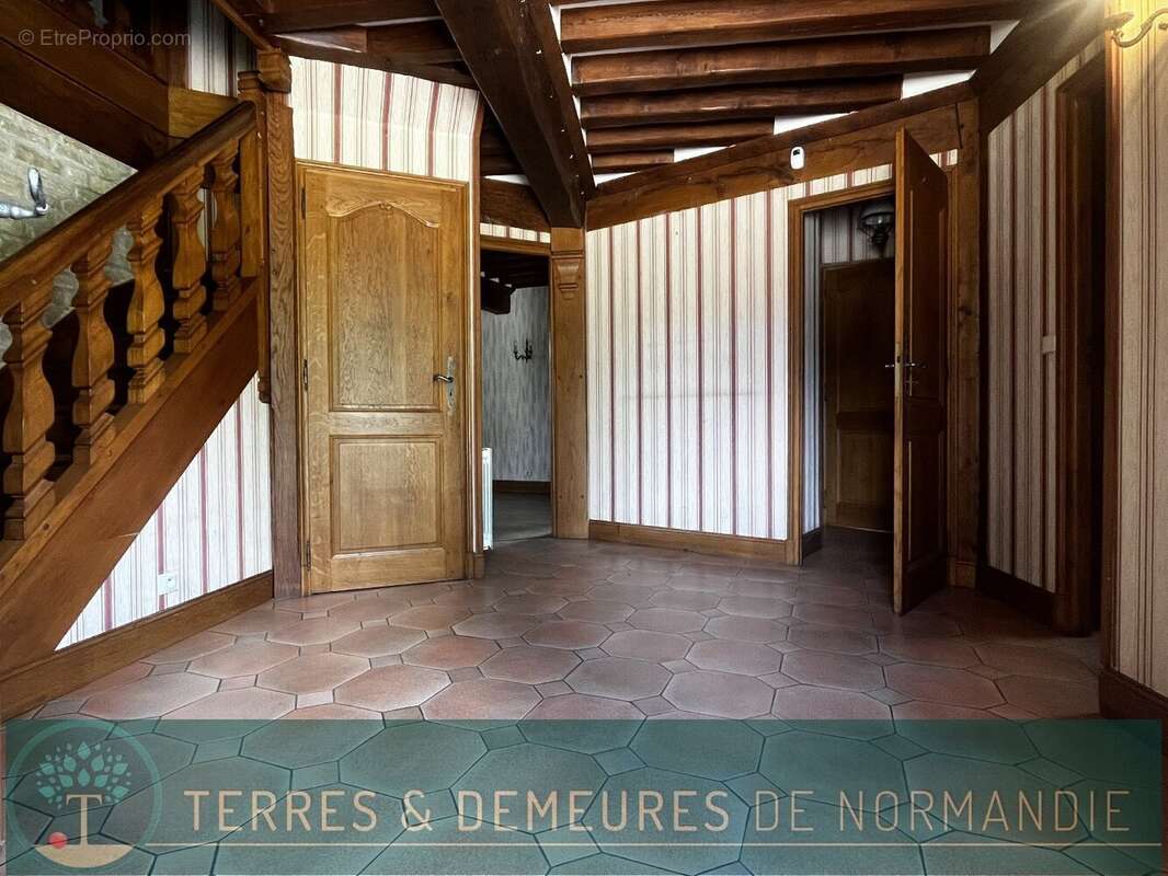 Maison à BONNEVILLE-LA-LOUVET