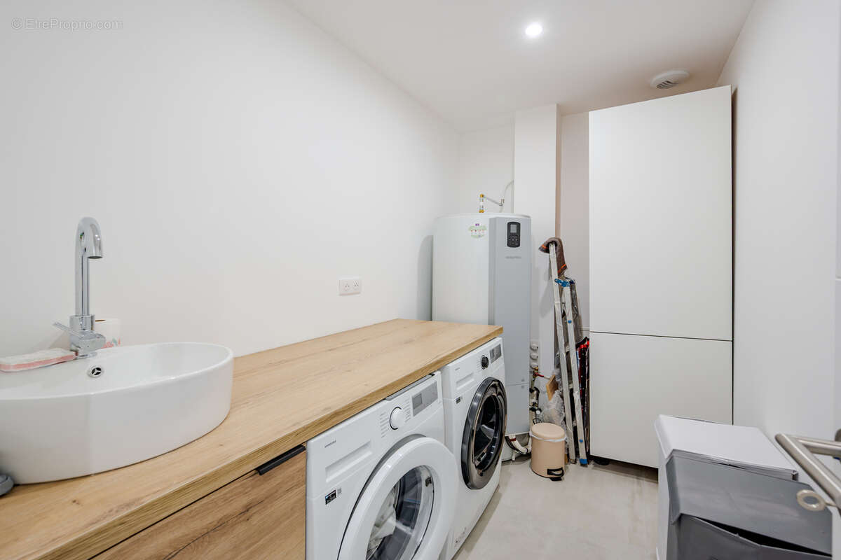 Maison à LA VALETTE-DU-VAR