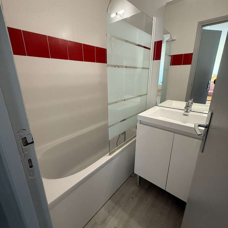 Appartement à MAUGUIO