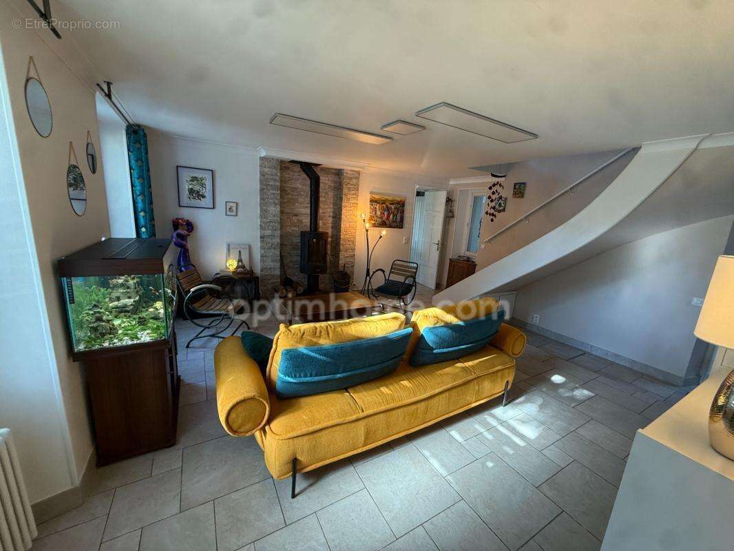 SAINT MAUR- Maison familiale 180m2 avec jardin clos, vie de plain-pied possible aucun travaux - photo 5