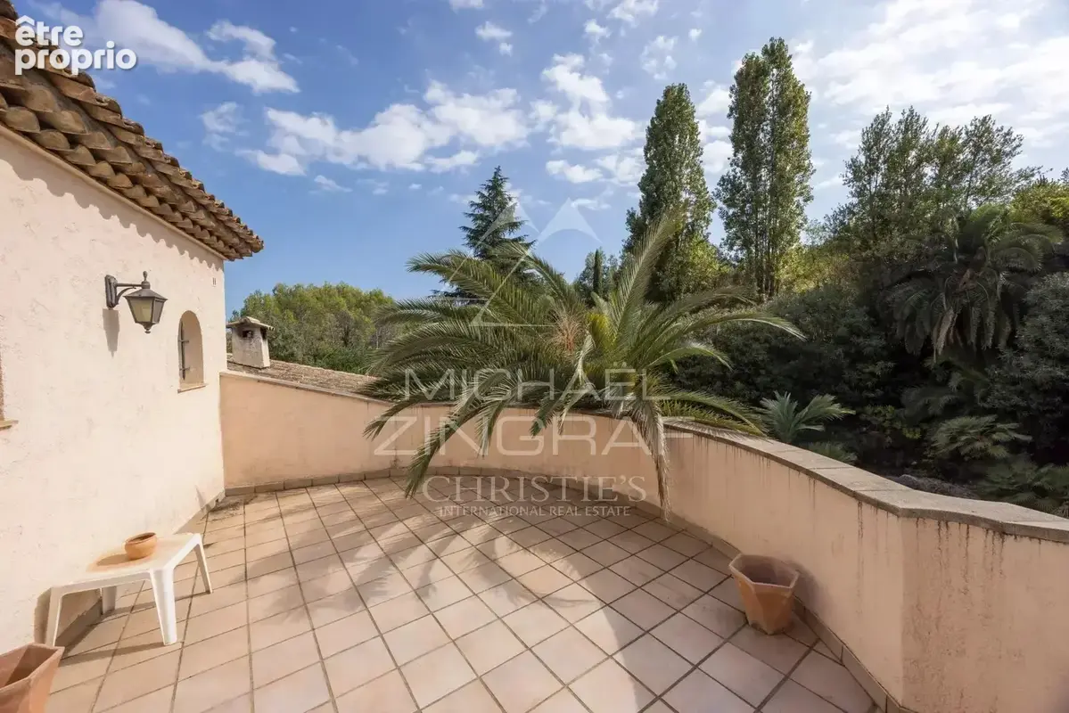Mougins - Villa provençale sur plus d’un demi-hectare - photo 8