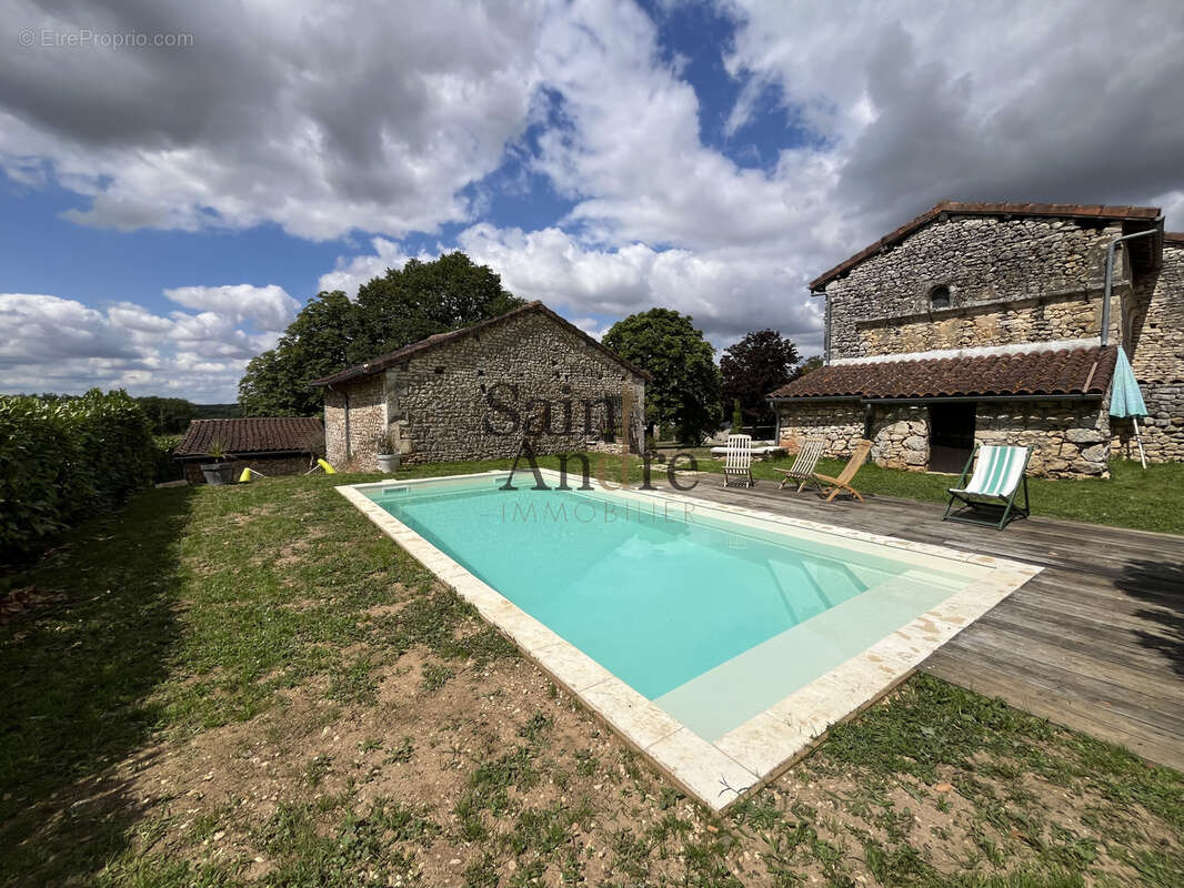 Maison à LA ROCHEFOUCAULD
