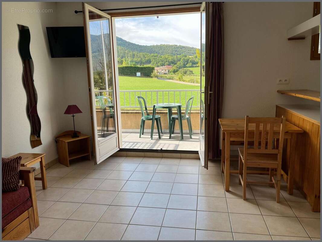 Photo 2 - Appartement à MONTBRUN-LES-BAINS