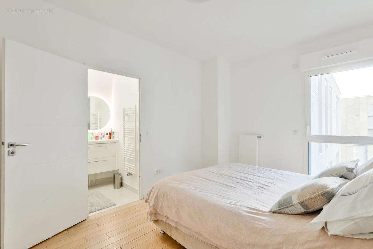 Appartement à CLICHY