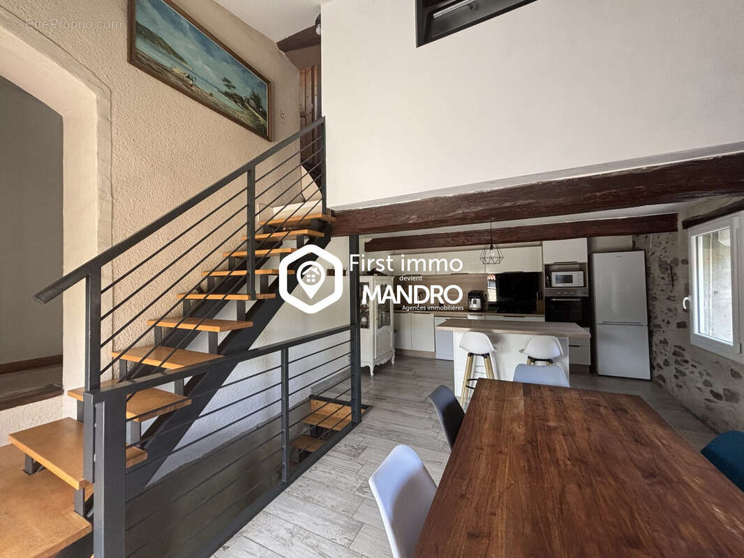 Maison 95 m² à Saint-Michel-De-Llotes  - photo 4