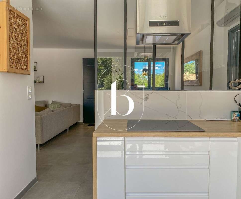 Maison à GOUDARGUES